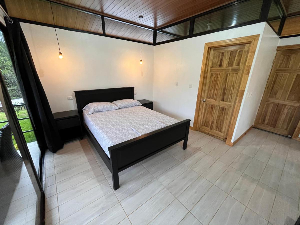 Pacheco Tours Rainforest Cabins 4X4 Only Drake Bay ภายนอก รูปภาพ